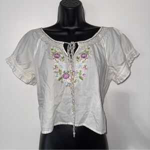 Betsey Johnson Vintage Embroidered White Peasant Top Blouse Size Small Floral